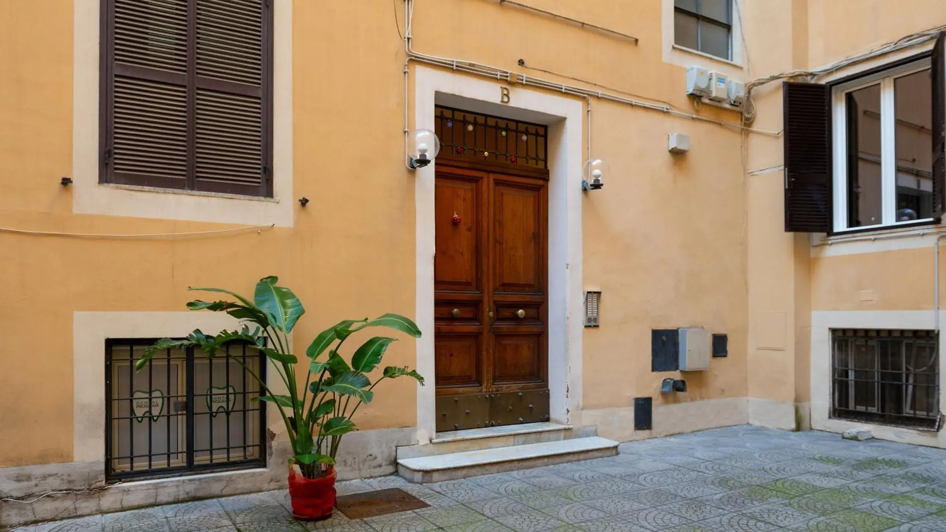 Apartment Borghese Design Suite Rome Italy