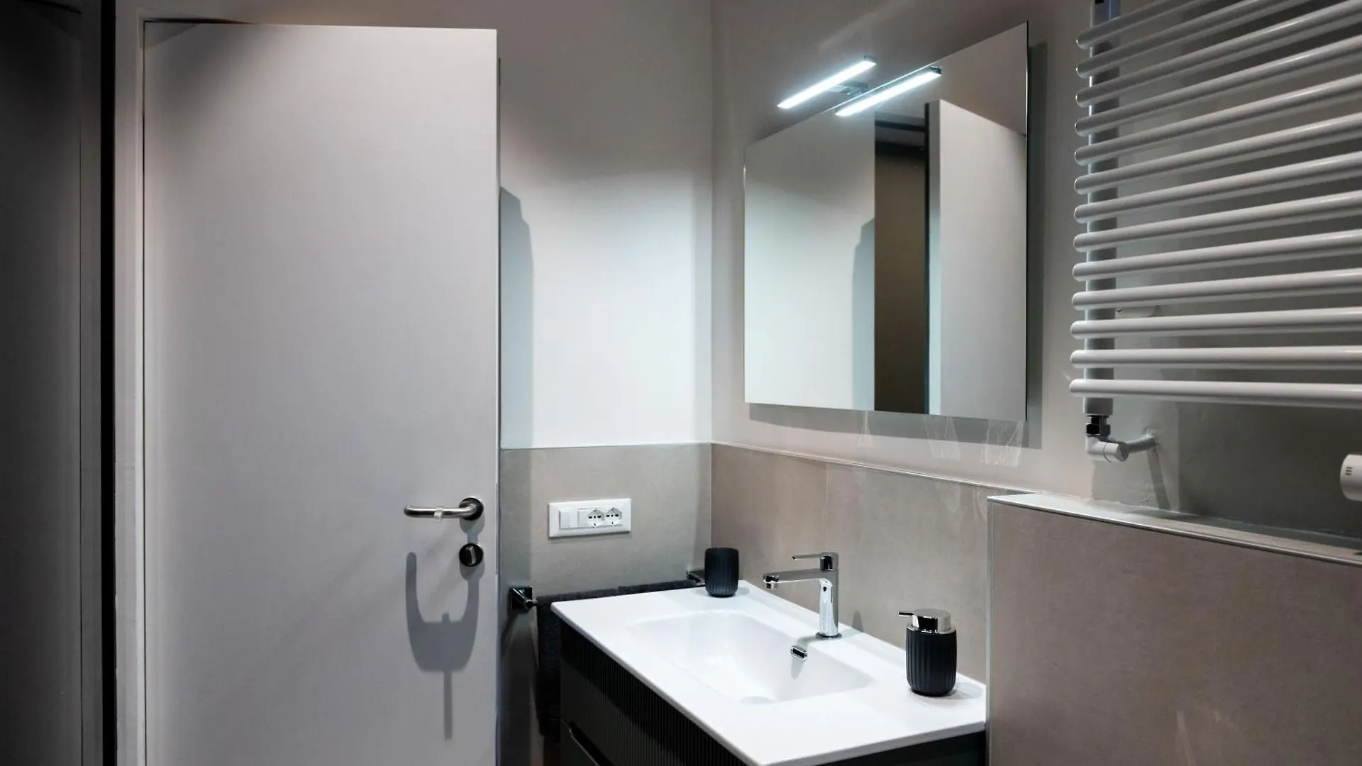 Apartment Borghese Design Suite Rome Italy