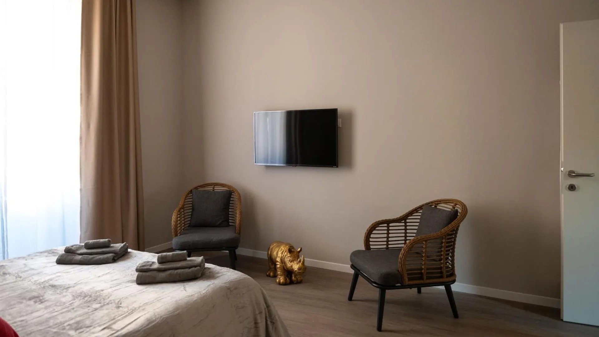 Borghese Design Suite Rome 0*,